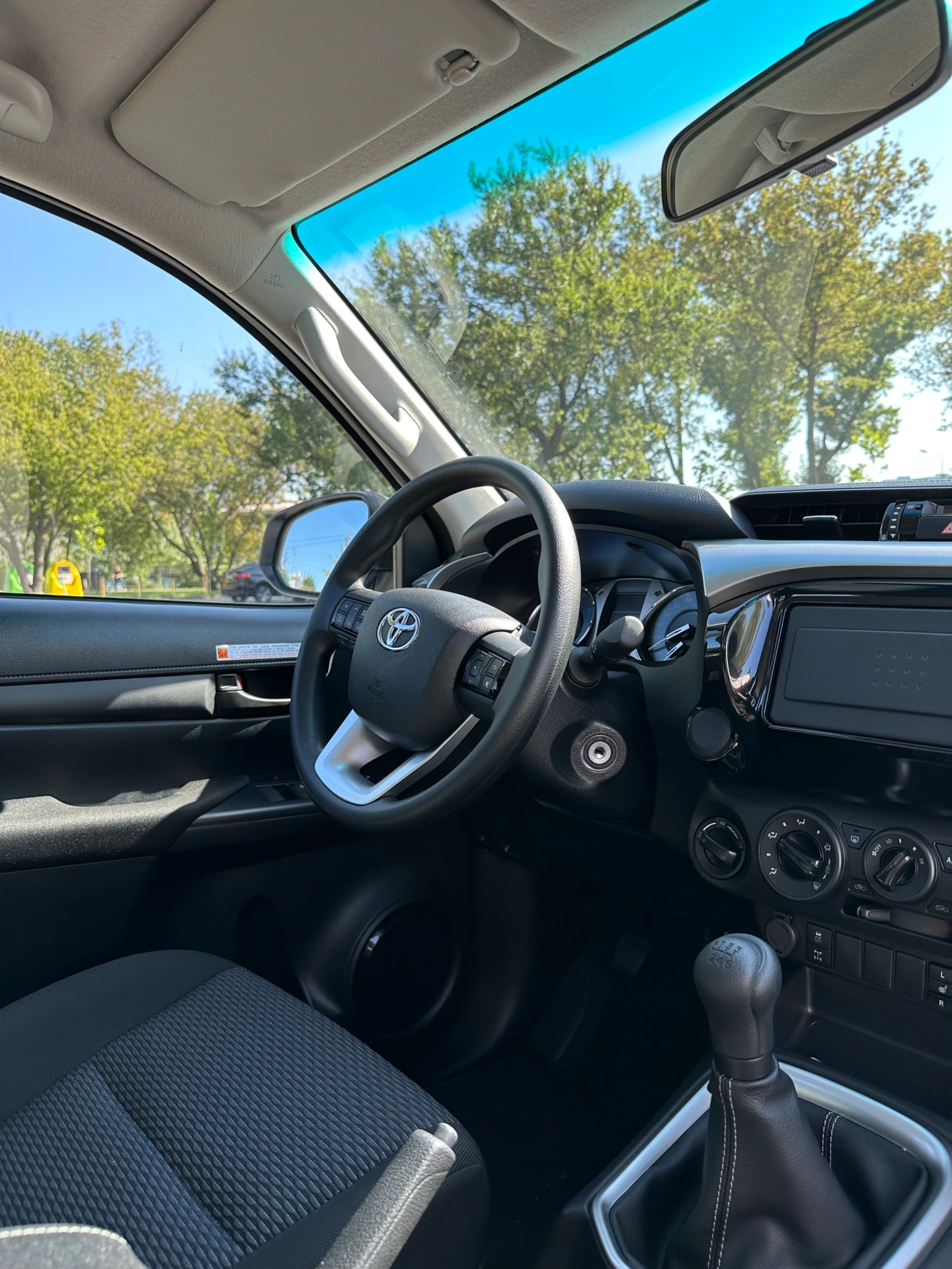 прокат Toyota Hilux фото 5
