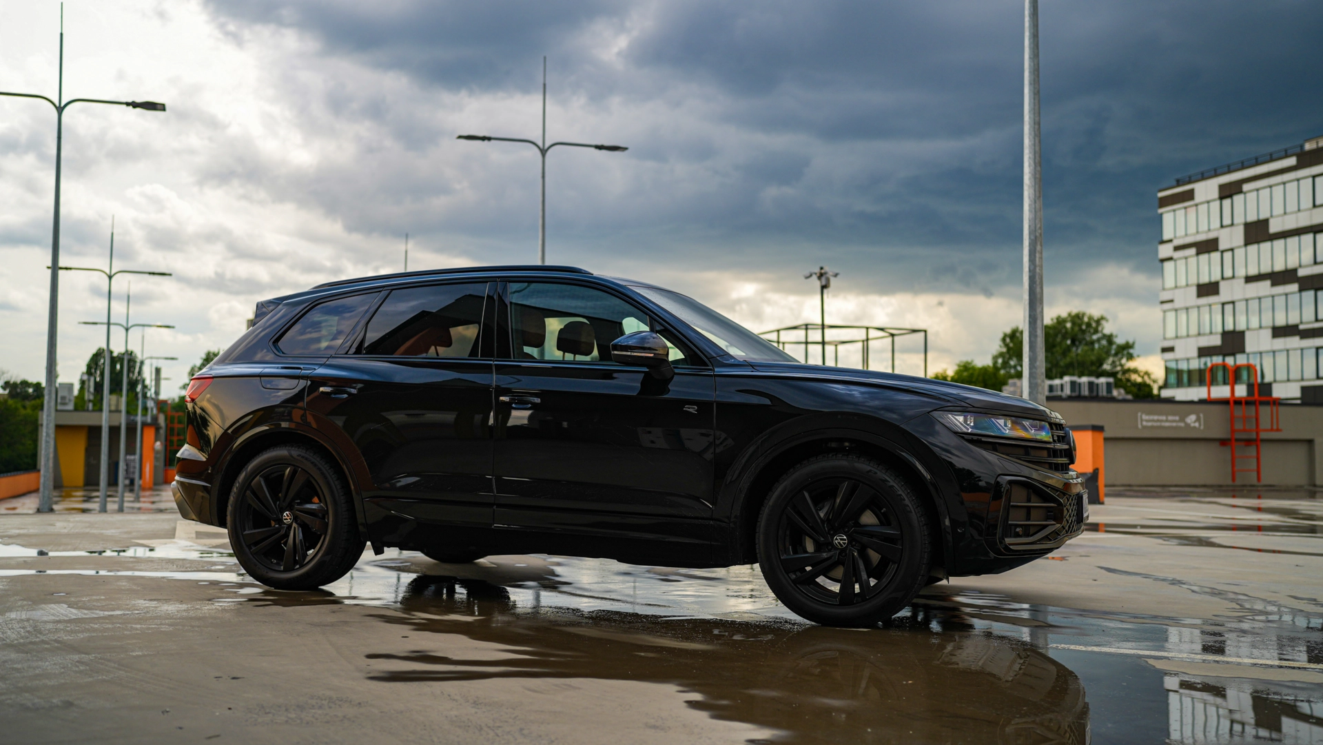 прокат Volkswagen Touareg R-Line фото 2