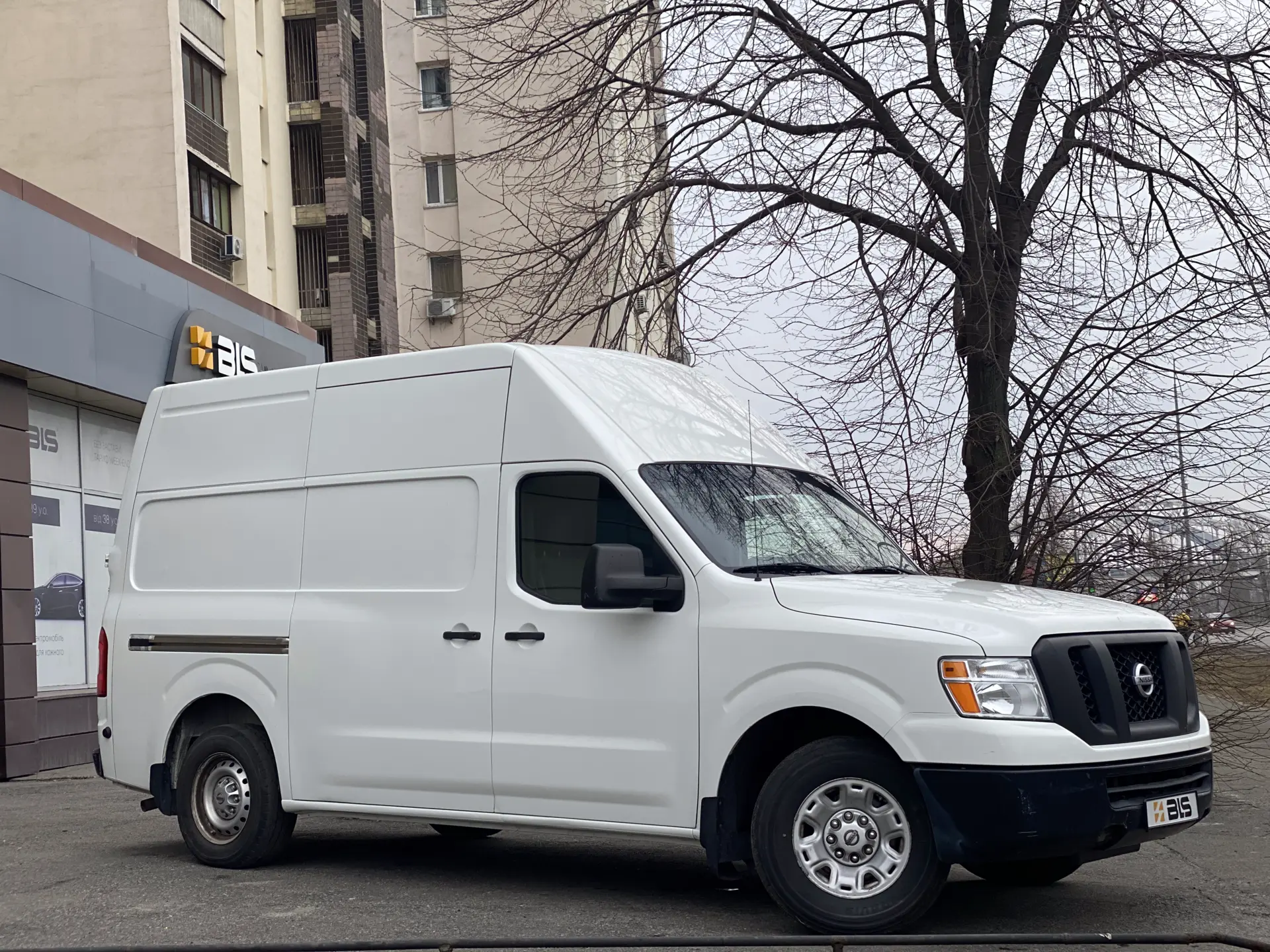 прокат Nissan NV2500 фото 6