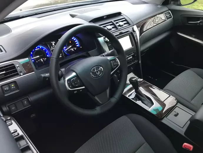 прокат Toyota Camry фото 5