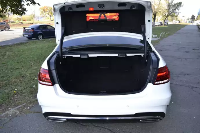 renting Mercedes E220 image 11
