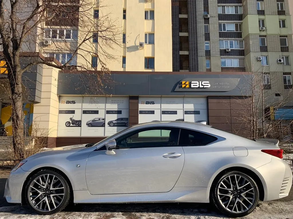 прокат Lexus RC200T фото 1