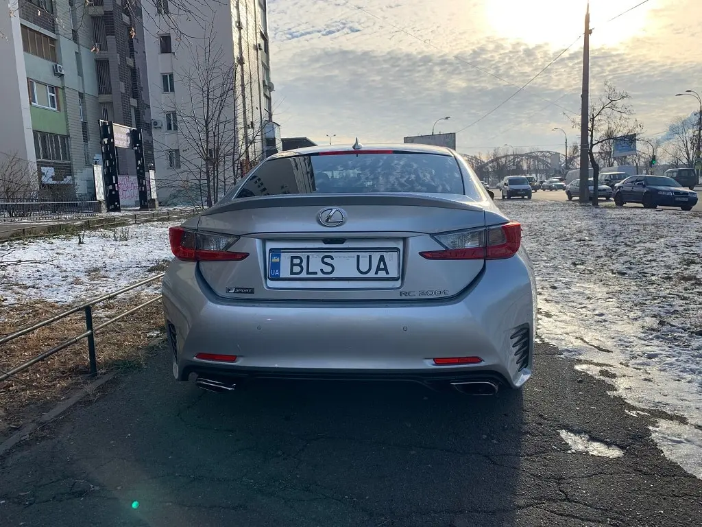 прокат Lexus RC200T фото 9