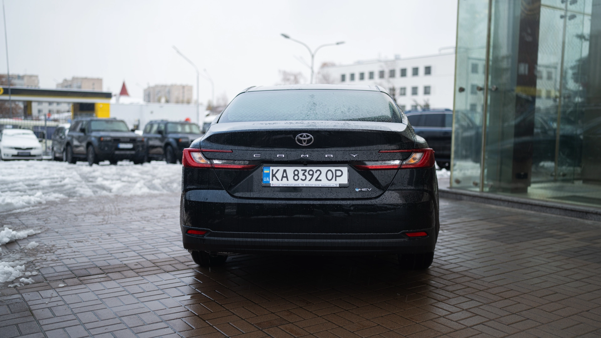 прокат Toyota Camry Hybrid NEW фото 5