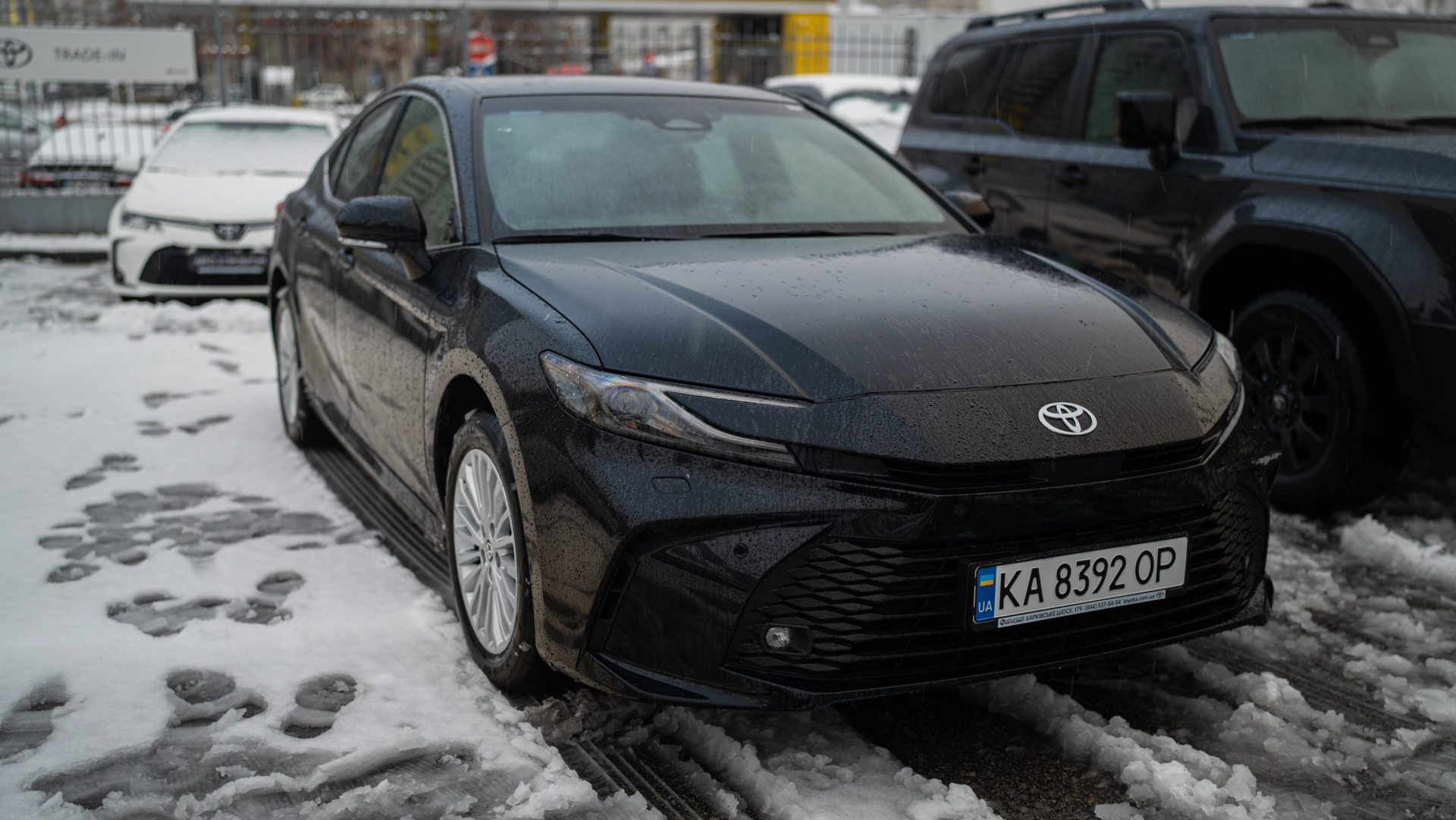 прокат Toyota Camry Hybrid NEW